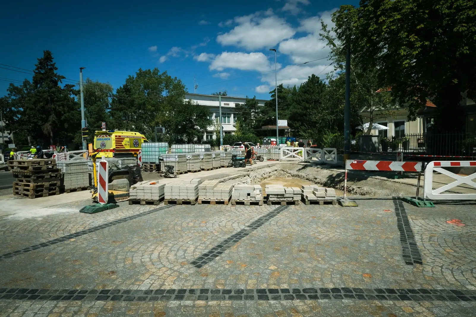 Le panneau décroché un lundi matin